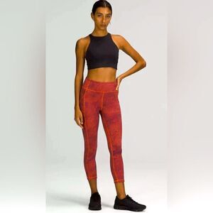 Lululemon Invigorate High Rise Tight 25” (6)